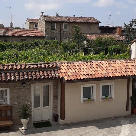 Vicolo Del Nido B&B Paderno Franciacorta Luaran gambar