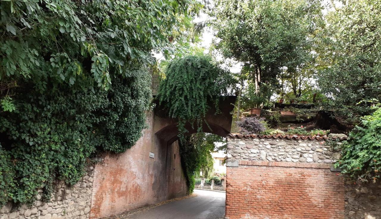 Vicolo Del Nido B&B Paderno Franciacorta Luaran gambar