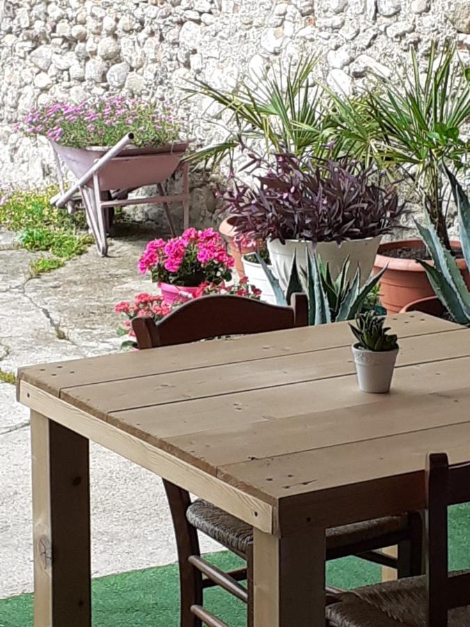Vicolo Del Nido B&B Paderno Franciacorta Luaran gambar