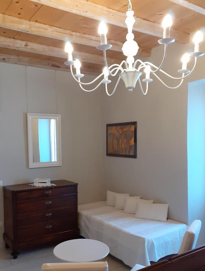 Vicolo Del Nido B&B Paderno Franciacorta Luaran gambar