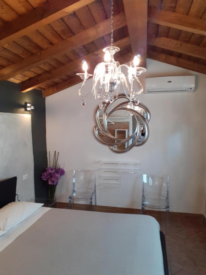 Vicolo Del Nido B&B Paderno Franciacorta Luaran gambar
